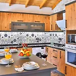 Villa Ulugoel 2 Bedroom Secluded With Private Pool Hot Tub