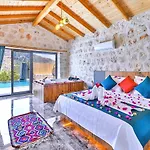 Ulugoel 2 Bedroom Secluded With Private Pool Hot Tub Villa *