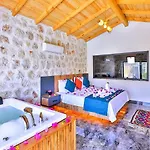 Ulugoel 2 Bedroom Secluded With Private Pool Hot Tub Villa