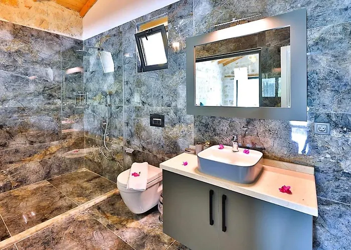 Ulugoel 2 Bedroom Secluded With Private Pool Hot Tub * Kalkan