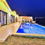 Ulugoel 2 Bedroom Secluded With Private Pool Hot Tub * Kalkan