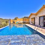 Ulugoel 2 Bedroom Secluded With Private Pool Hot Tub Villa Kalkan